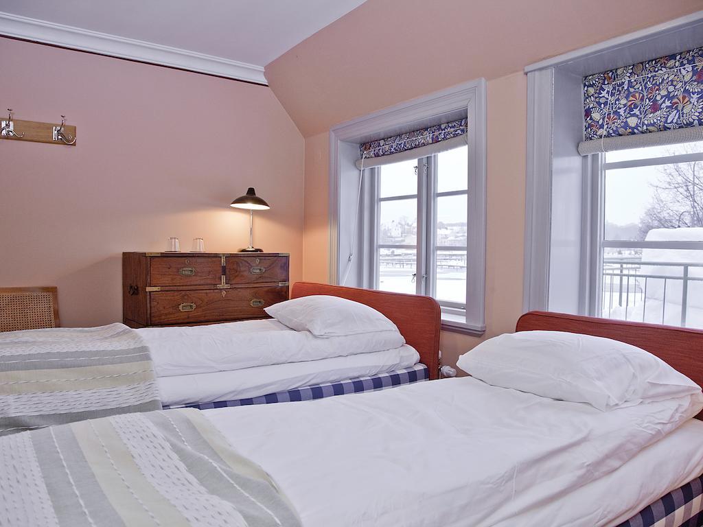 Lilla Hotellet Bed & Breakfast Strängnäs Zimmer foto